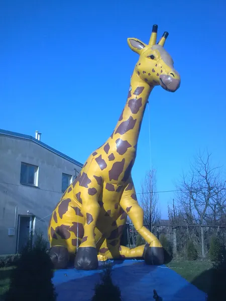 Inflatable giraffe – event decoration (Campona)