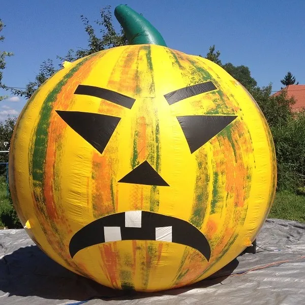 4 m-es óriás Halloween tök - egyedi kézi festéssel - belső világítással!
